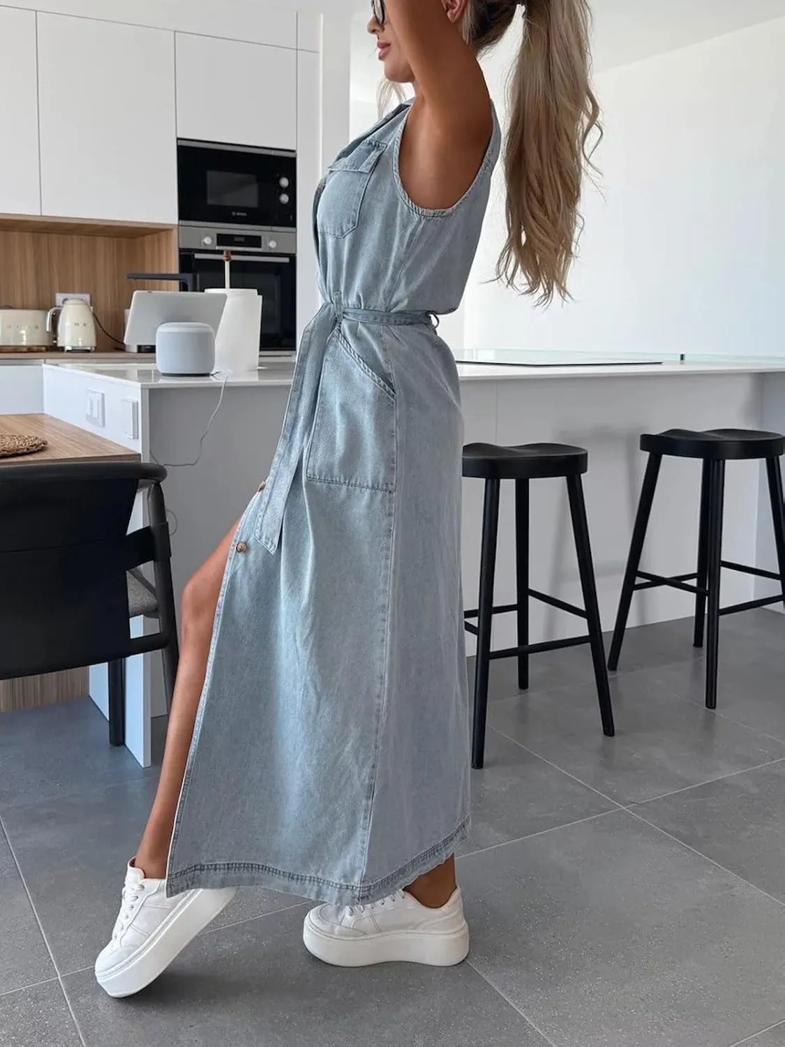 CHARTOU Women Lapel Sleeveless Denim Shirt Dress Button Down Belted Jean Dress with Pockets