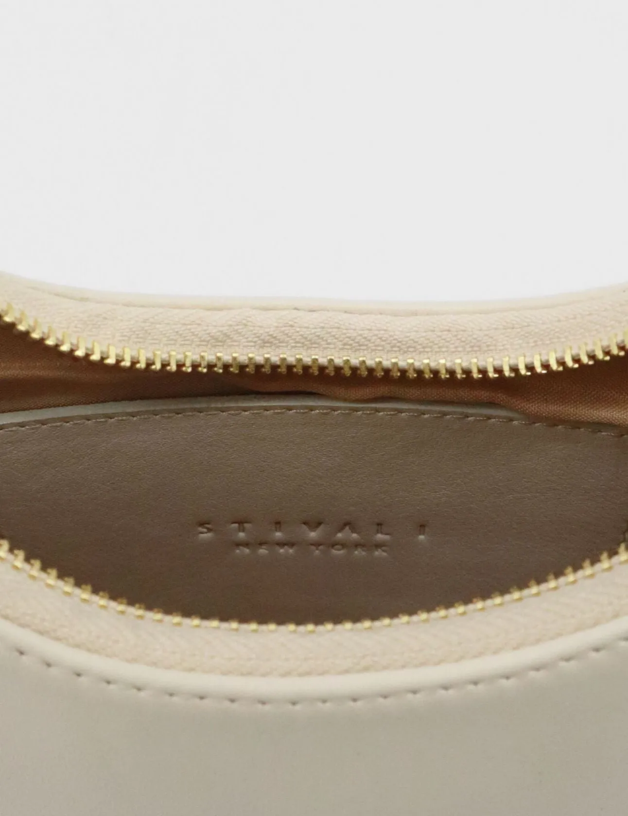 Confidence medium shoulder purse in off white leather women's bags