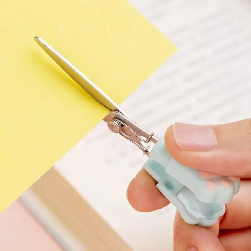 Cute pastel Kawaii Mini scissors