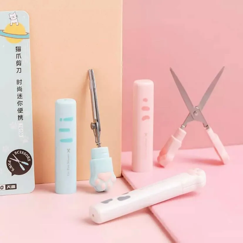 Cute pastel Kawaii Mini scissors