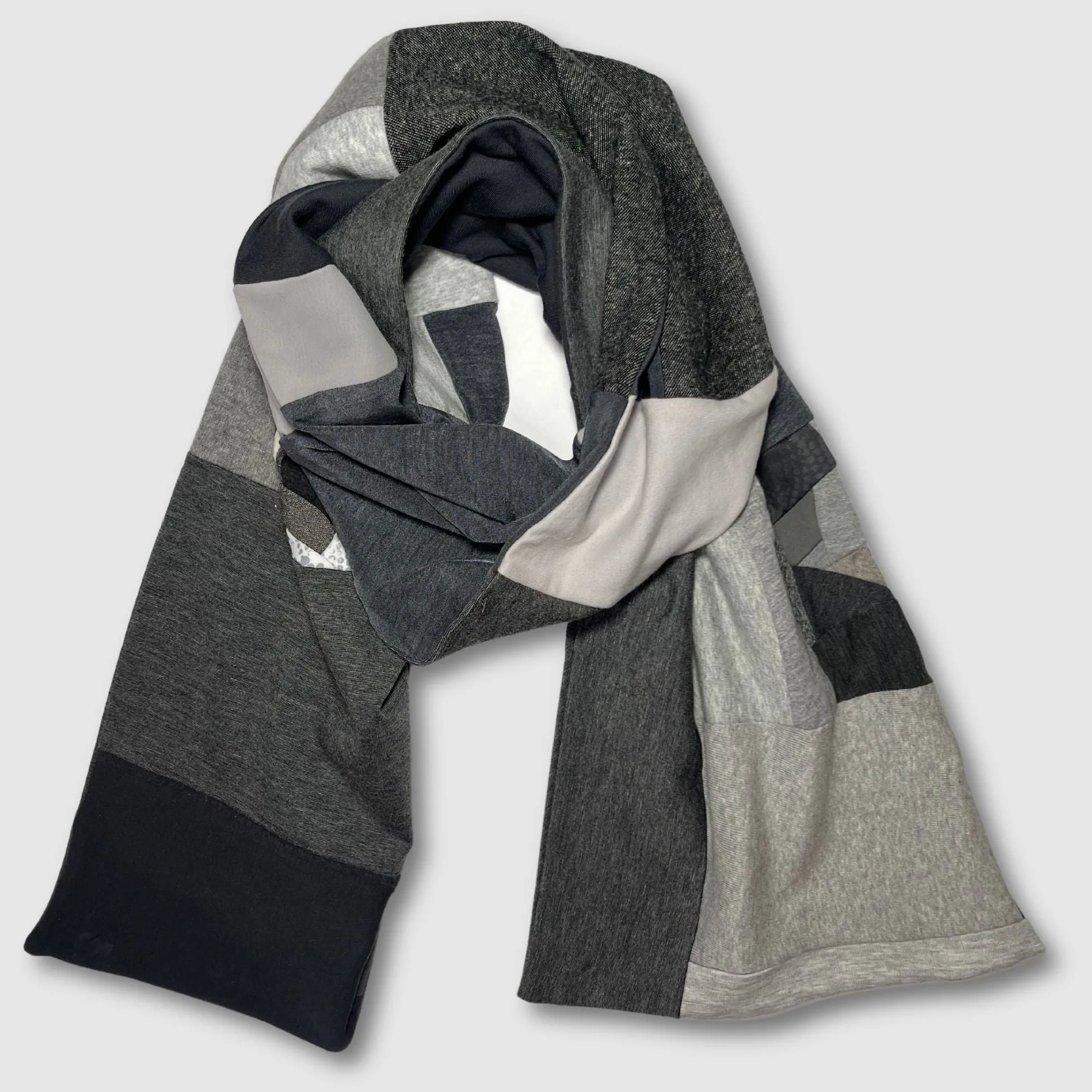 preloved gray 'all-over reroll' scarf