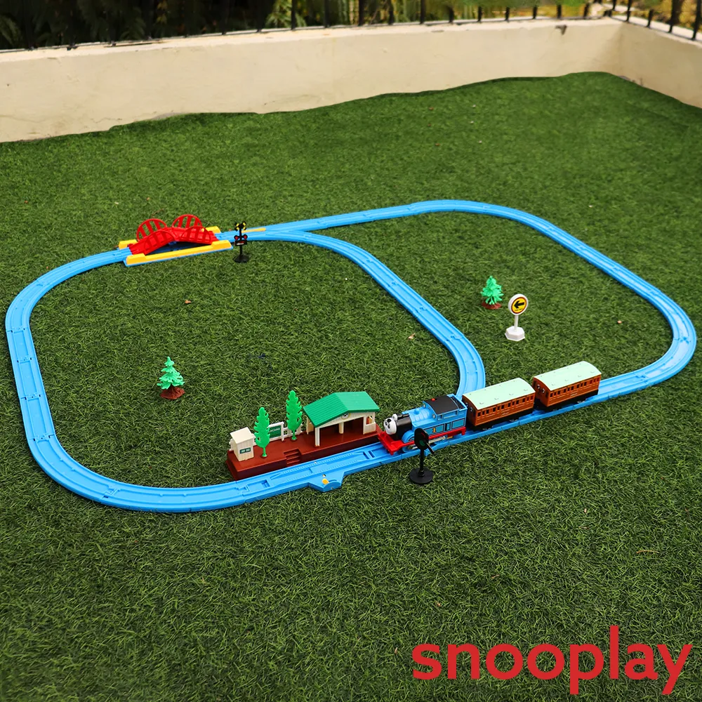 Toy Train Playset with Changeable Tracks (Light & Sound)