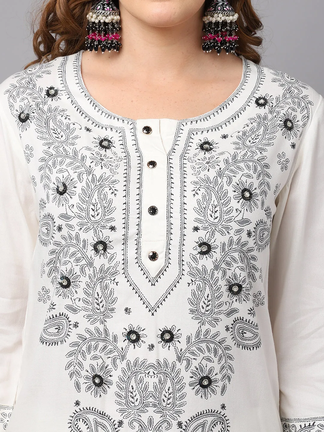 Women White Chinkankari Printed Kurta Set
